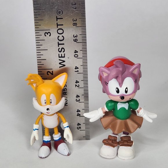Sega Tails and Amy Rose Figures - Picture 4 of 4